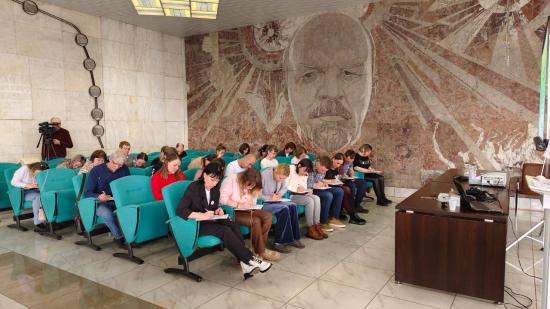 Более 100 жителей Приангарья написали «Тотальный диктант» на площадках гидроэлектростанций