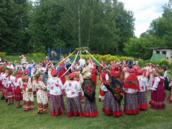 Народный праздник проведут на Троицу в селе Анга