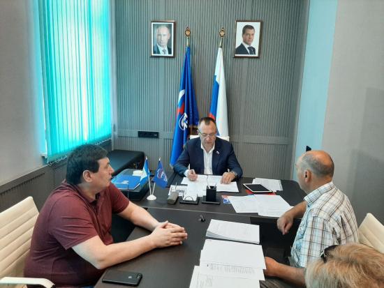Декада приемов депутатами Заксобрания проходит в Иркутской области