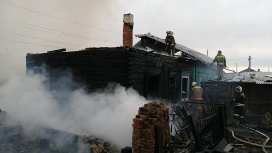 Несколько крупных пожаров произошло в Иркутской области 13 мая