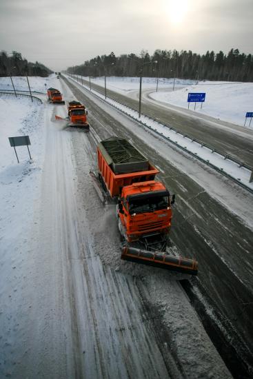 Федеральные дорожники за сутки спасли от мороза автодорогах Иркутской области девять водителей