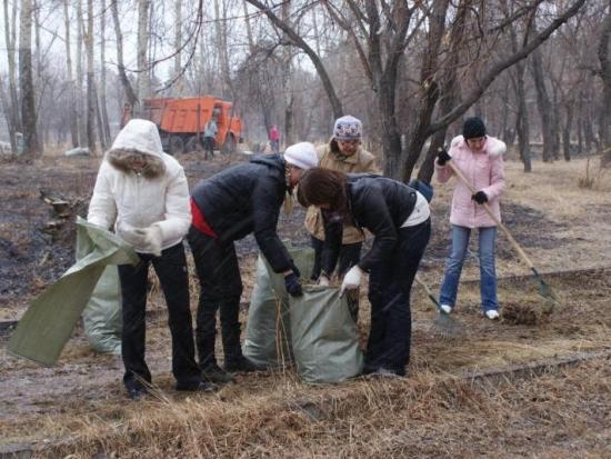 Старт работам по санитарной очистке в округе дан 4 апреля В Ангарском городском округе стартовал двухмесячник по санитарной очистке территории