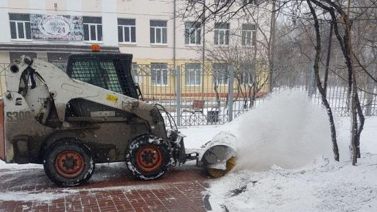 Более 1700 тонн снега вывезли с улиц Иркутска с начала декабря