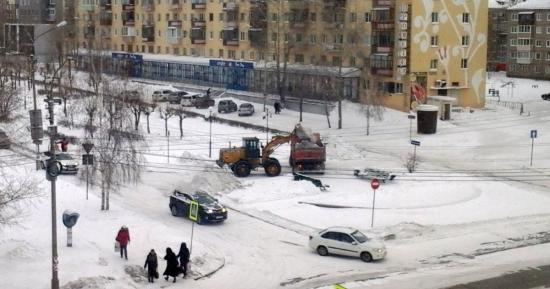 С начала снегоуборочных работ с улиц Братска вывезли почти 48 тыс. кубометров снега