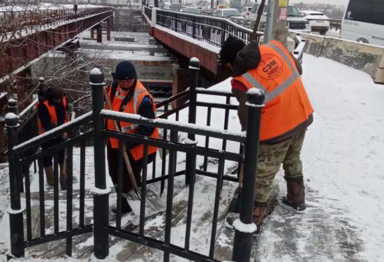 Более 150 тонн снега вывезли за ночь с улиц Иркутска