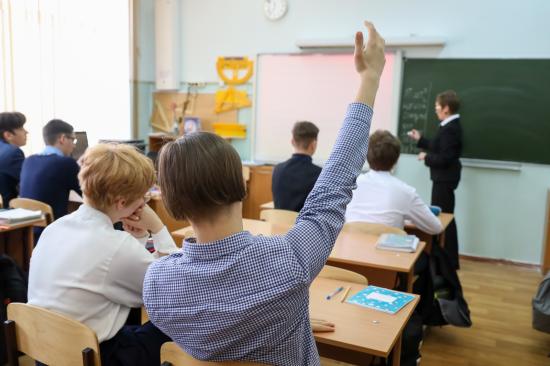 Премии за достижения в педагогической деятельности получат 19 учителей Приангарья
