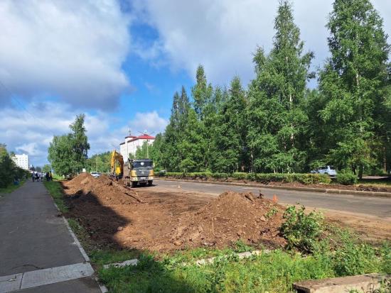 Новую автомобильную парковку оборудуют в Усть-Илимске при содействии Виталия Перетолчина