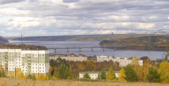 В Усть-Илимске обследуют мост через Ангару