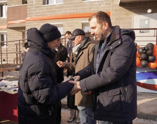 80 семей в Черемхове переехали из аварийных домов в новые квартиры