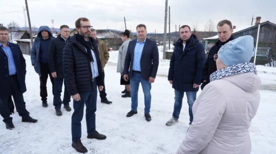 Депутаты ЗС предложили усилить работу по развитию безопасной дорожной среды вблизи школ региона