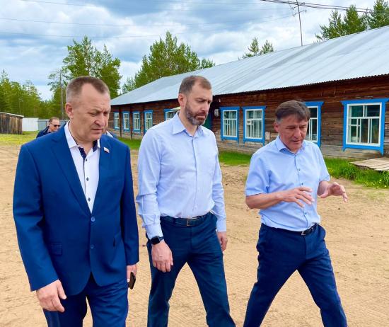 Депутаты Заксобрания отправились в рабочую поездку в Катангский район