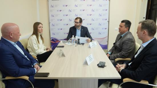Александр Ведерников: Безопасные пешеходные переходы должны быть оборудованы вблизи школ региона