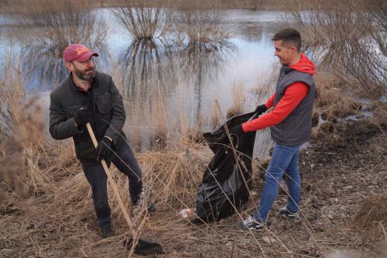 Депутаты Заксобрания приняли участие в общегородском субботнике