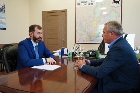 Александр Ведерников встретился с мэром Байкальска Василием Темгеневским