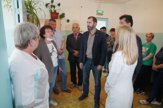 Александр Ведерников: финансирование сельского здравоохранения необходимо выделить в специальный раздел госпрограммы