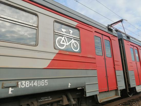 Веловагон вышел в рейс в составе пригородного поезда «Иркутск-Сортировочный – Слюдянка»