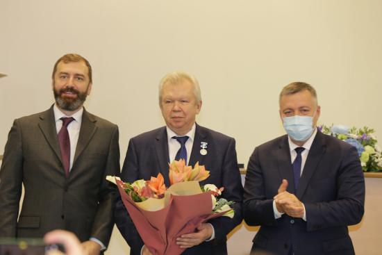 Александр Вепрев награжден Почетным знаком Юрия Ножикова «ПРИЗНАНИЕ»