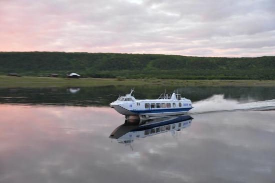 Водные перевозки возобновили по маршруту «Осетрово – Визирный»