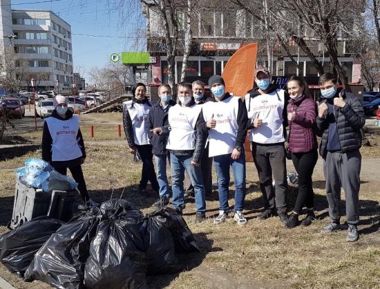 Сотрудники En+ Group проводят весенние уборки в городах Иркутской области