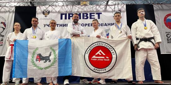 Полный комплект медалей выиграли спортсмены Приангарья на чемпионате России по всестилевому карате
