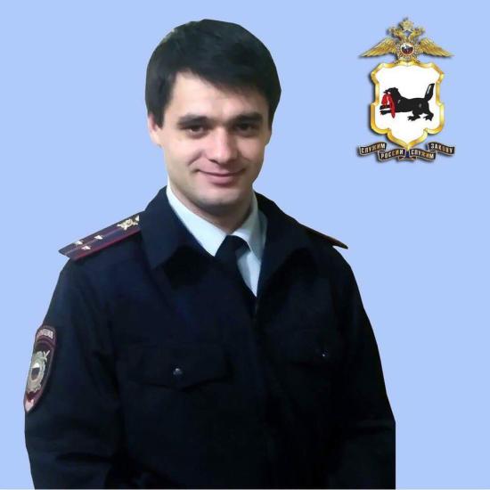 Министр внутренних дел наградил усть-кутского полицейского "за смелость во имя спасения"