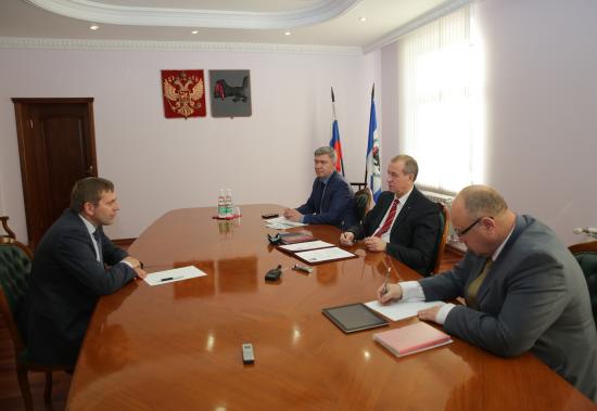 Губернатор Сергей Левченко встретился с мэром города Бодайбо и района Евгением Юмашевым Евгений Юмашев: в Бодайбинском районе ожидается рекорд по золотодобыче