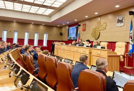 Депутаты Заксобрания работают 28 ноября на 61-й сессии