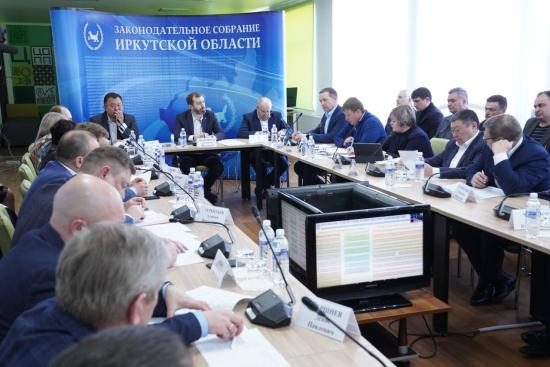 На посевную в Приангарье не хватает порядка 60 млн рублей к уровню финансирования прошлого года и без учета инфляции – Кузьма Алдаров
