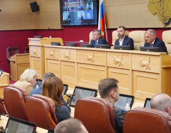 Депутаты ЗакСобрания и местных дум будут участвовать в информировании жителей о предстоящих выборах Президента России