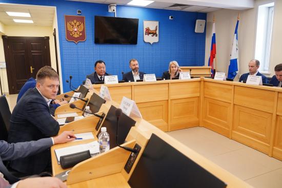 Депутатский час на сессии Заксобрания посвятят теме развития семейного туризма в Иркутской области