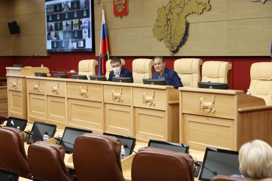 Ряд социально-значимых законопроектов рассмотрел комитет по здравоохранению и социальной защите