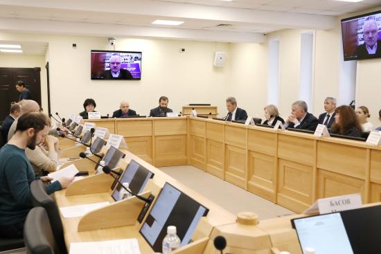 Предложения в федеральное законодательство о развитии инвестдеятельности обсудили в Законодательном Собрании