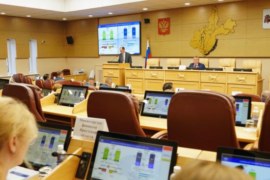 Более 70% расходов областного бюджета Приангарья в 2025 году направили на поддержку социальной сферы