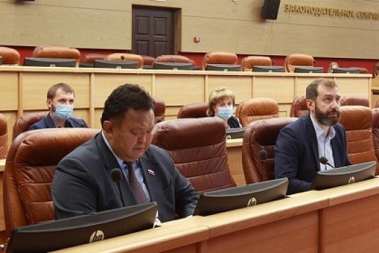 Готовность Иркутской области к отопительному сезону обсудили на заседании депутатского штаба