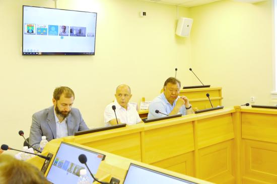 Депутаты ЗС предложили увеличить компенсации пострадавшим от наводнения за утерянный урожай и гибель скота