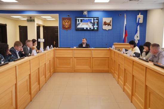 Депутаты ЗС предложили организовать выездную работу специалистов МФЦ в отдаленных территориях Приангарья