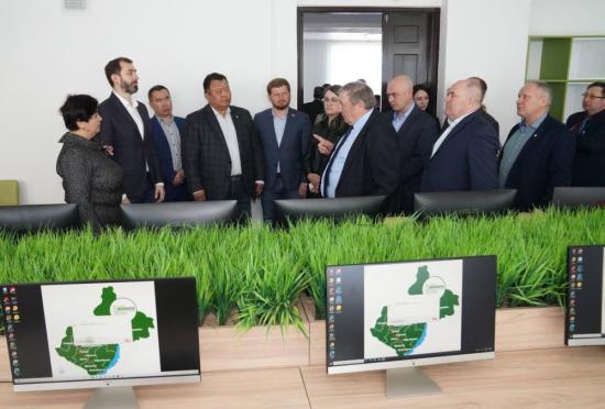 Депутаты Законодательного Собрания находятся в рабочей поездке в Тулунском районе