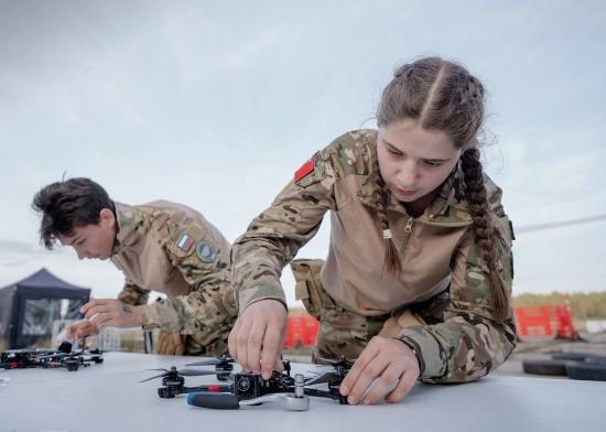 Окружной этап военно-патриотической игры «Зарница 2.0» для команд регионов Сибири стартовал в Иркутске