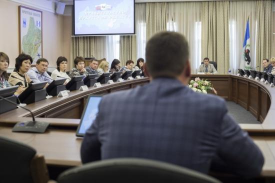 В резерв управленческих кадров Иркутской области включено три кандидата, двое из которых являются участниками Всероссийского открытого конкурса «Лидеры России», реализуемого в рамках проекта «Россия — страна возможностей» Резерв управленческих кадров Иркутской области пополнился тремя кандидатами