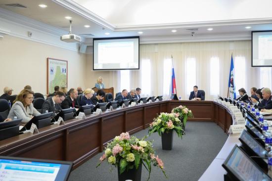 Кабмин Иркутской области одобрил основные параметры регионального бюджета на трехлетний период