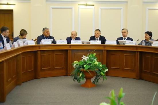 Рабочее заседание депутатов ЗС Иркутской области и Думы АГО прошло в Ангарске