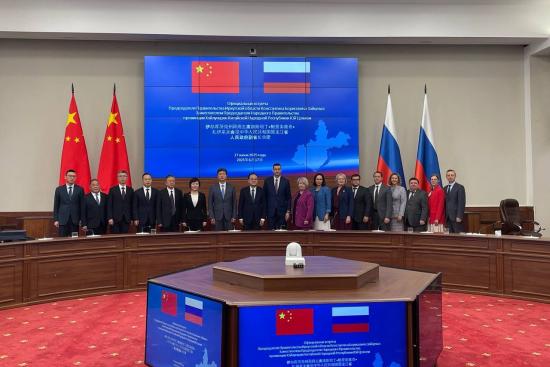 Иркутская область и провинция Хэйлунцзян намерены укреплять отношения по разным направлениям