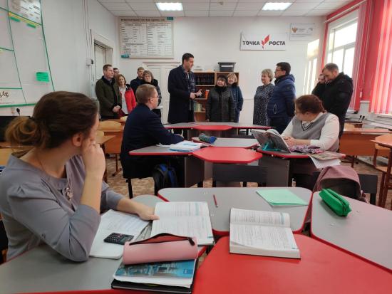 Власти региона рассмотрят возможность строительства и капремонта образовательных объектов в Зиминском районе