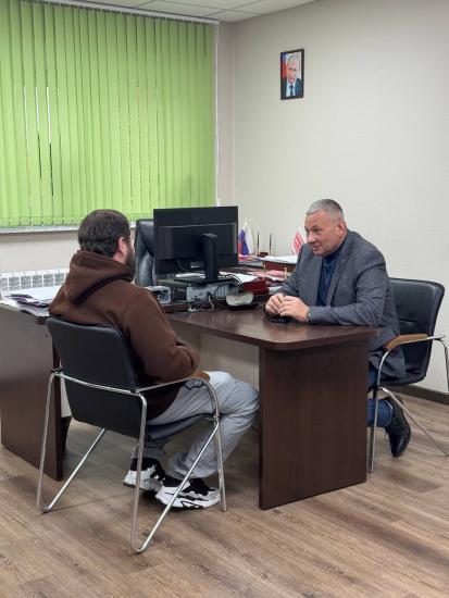 Ремонт дворов стал общей темой на приемах у депутатов ЗС в Иркутске и Братске