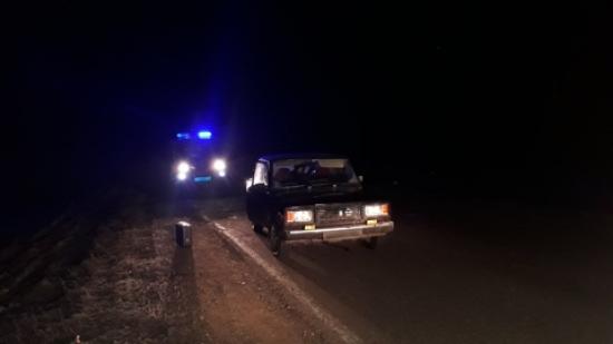 Двое молодых людей были задержаны на угнанном автомобиле в Чунском районе