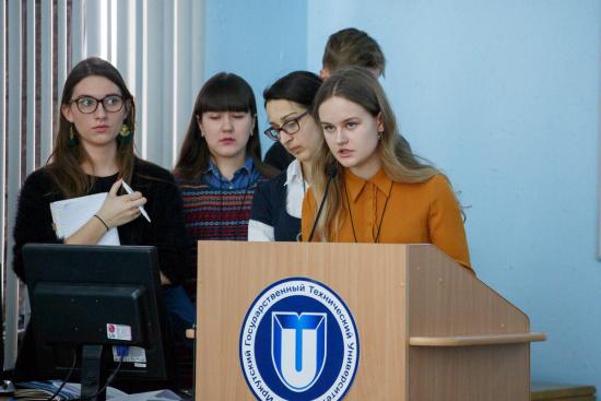Иркутские школьники приняли участие в сессии градостроительного университета