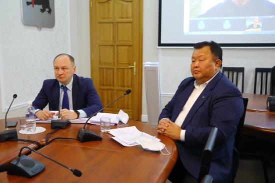 Федеральные законопроекты в лесной сфере рассмотрел профильный комитет Заксобрания Иркутской области