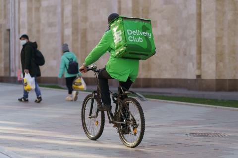 Исследование Delivery Club: доставка еды в регионах обогнала Москву и миллионники по динамике заказов