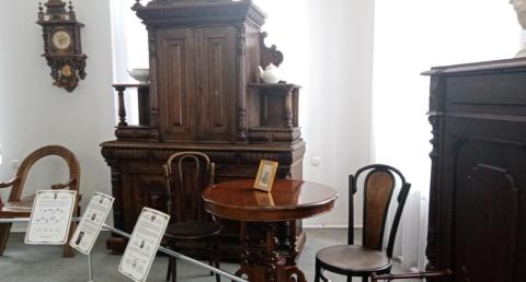 kraevedcheskiy_muzey_mebel.jpg