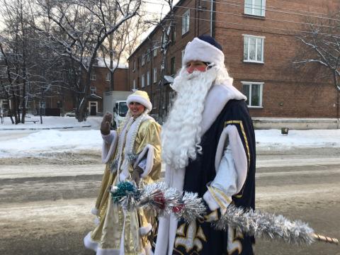 parad_dedov_morozov_shelehov_2.jpg
